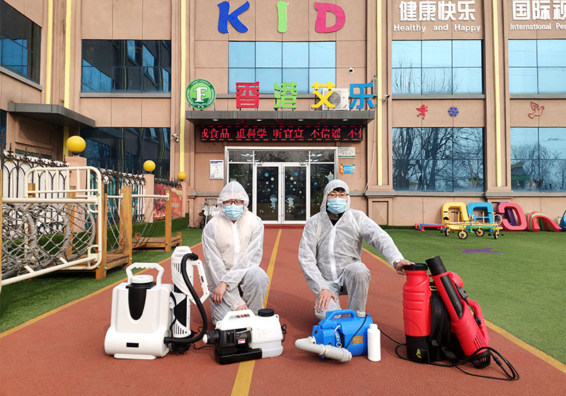 Shandong Hightop Group бесплатно проводит комплексную дезинфекцию детского сада Айле в зоне высоких технологий Цзинин.