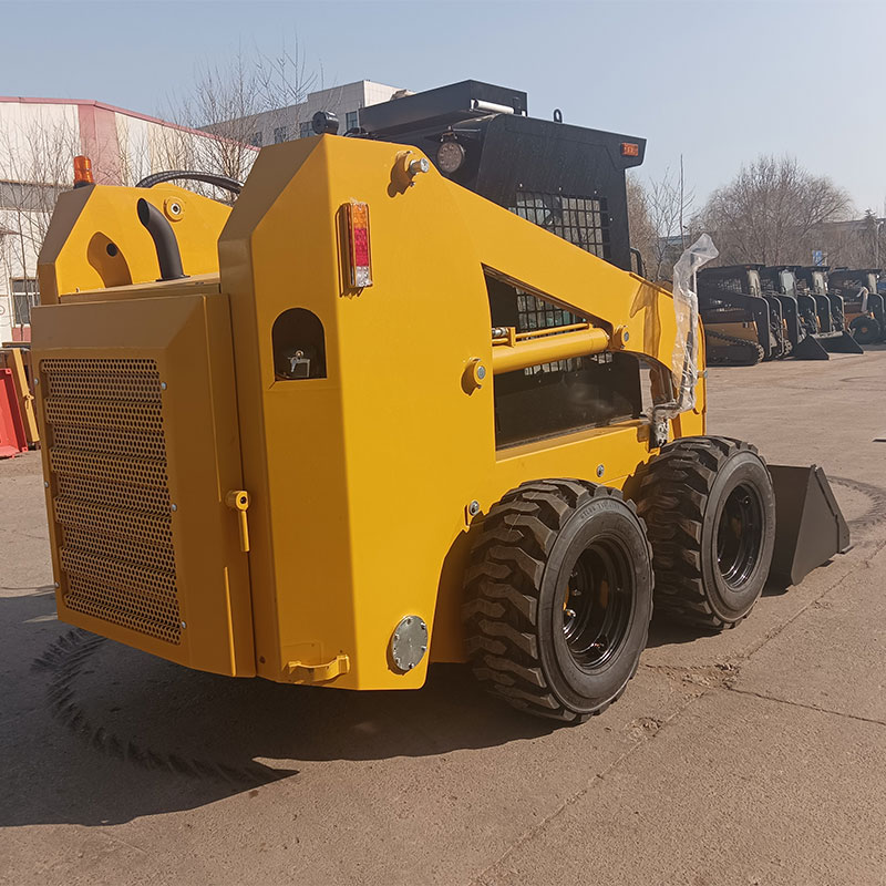 Погрузчик с бортовым поворотом HTS120